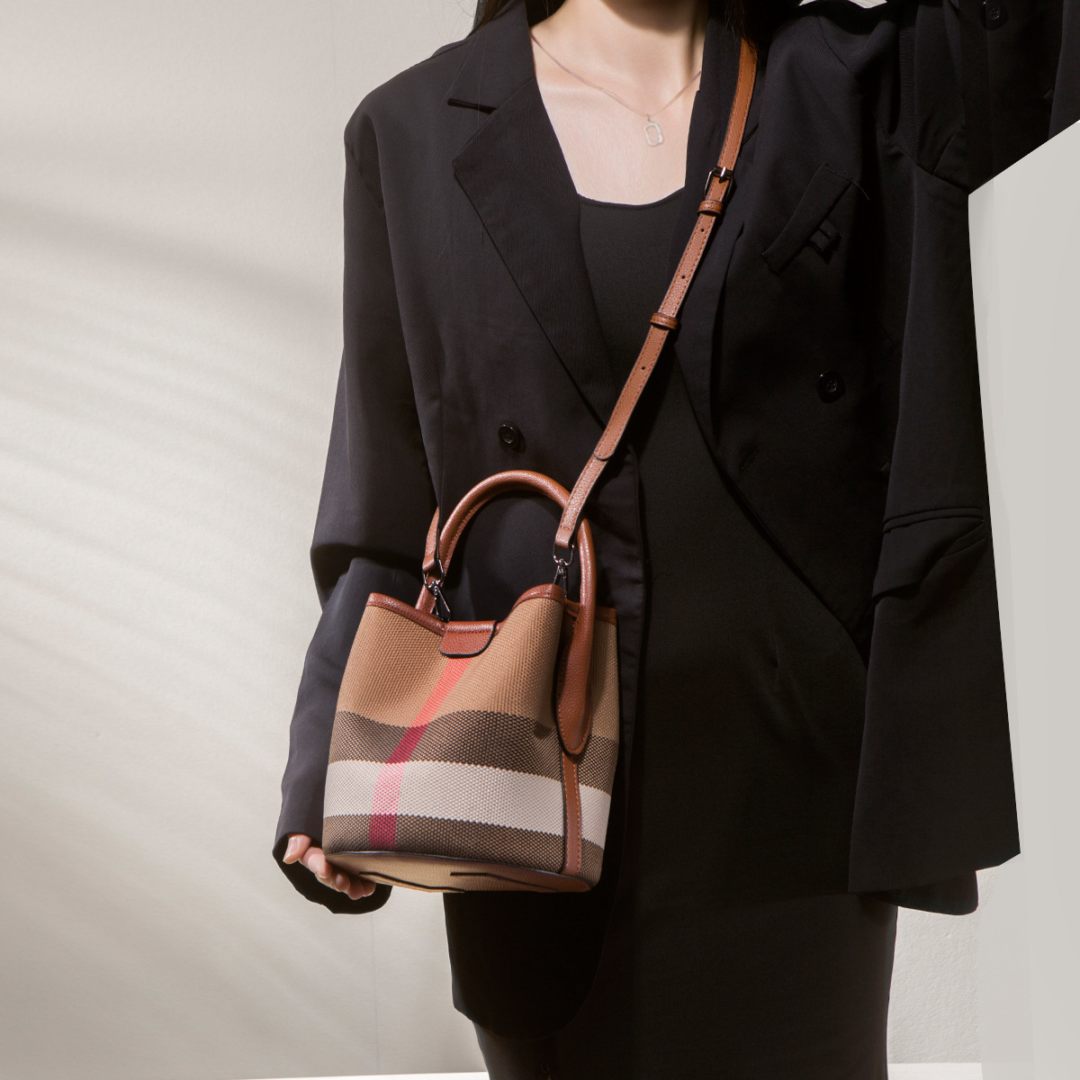 Сумка для подгузников минимали – обзор и цена Leather Work Womens Backpack